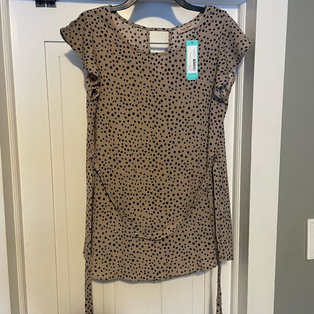 NWT Claire Maternity Tie Front Blouse